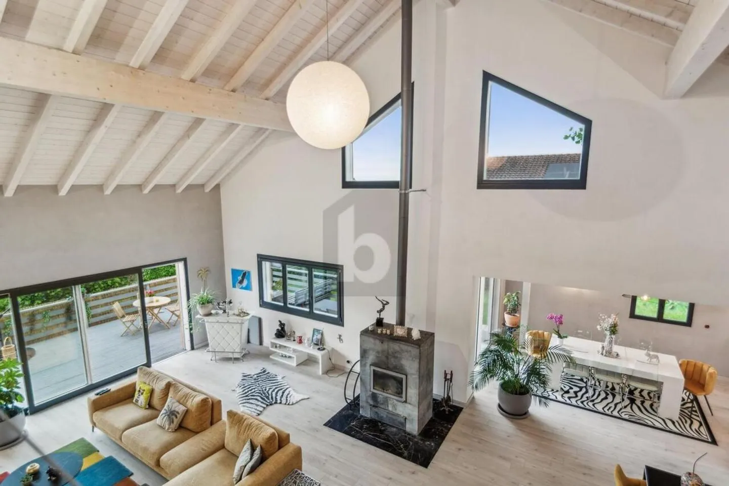 Geräumiges Familienhaus in Miécourt - Foto 2 von 6