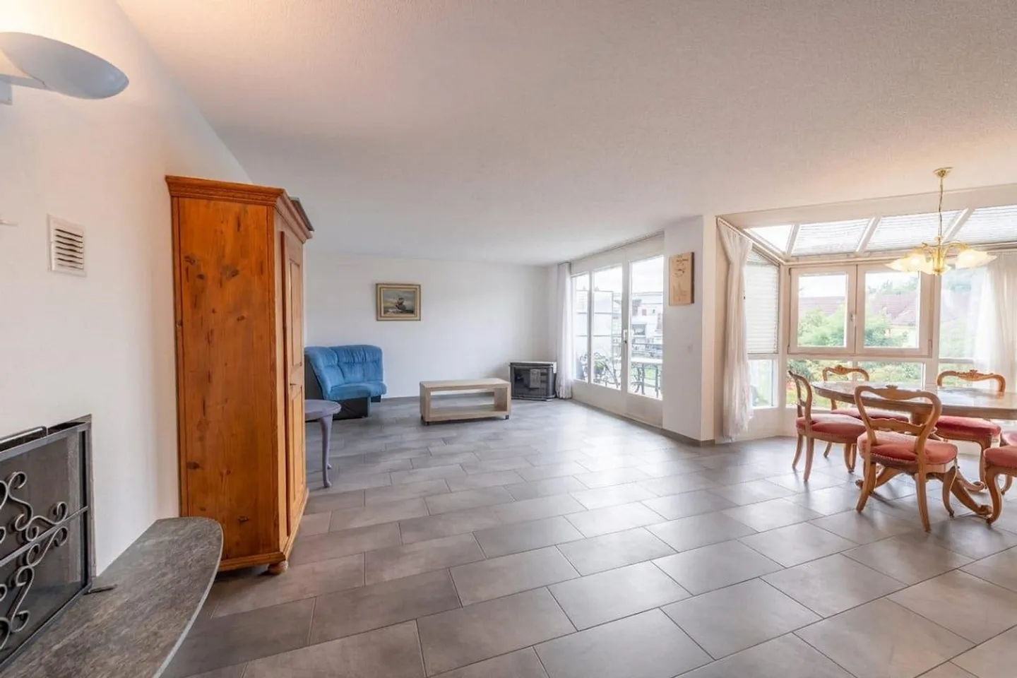 Licht & Raum zum Wohlfühlen - 4.5-Zimmer-Wohnung in Zuchwil - Photo 2 of 13