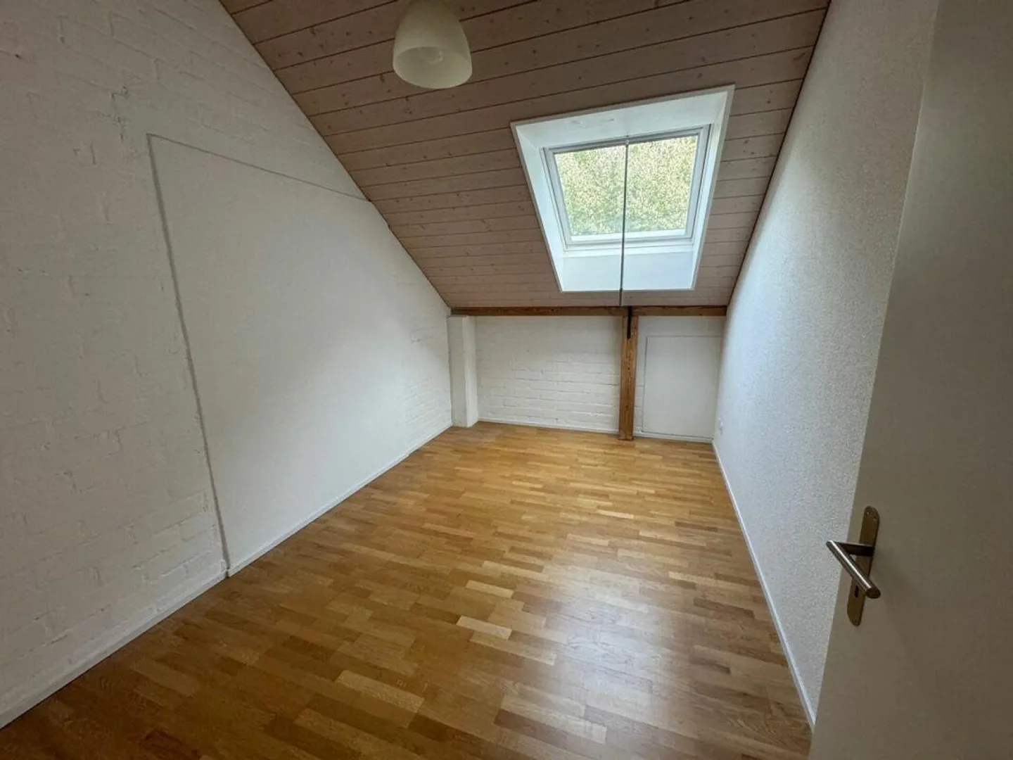 Living at Burgweg Aarberg - Photo 5 of 10