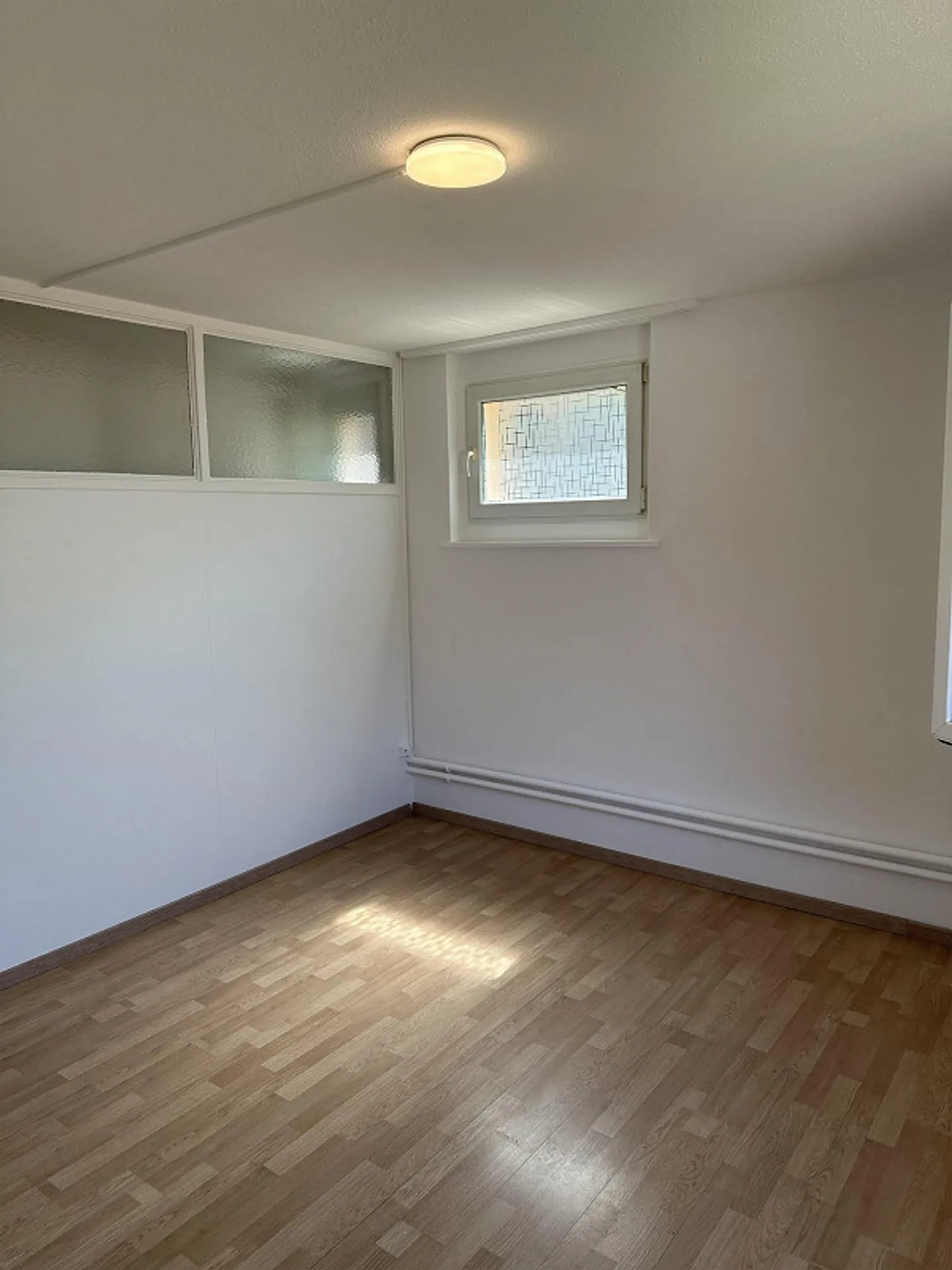 1 ½  Zi. WHG Parterre - Foto 4 von 13
