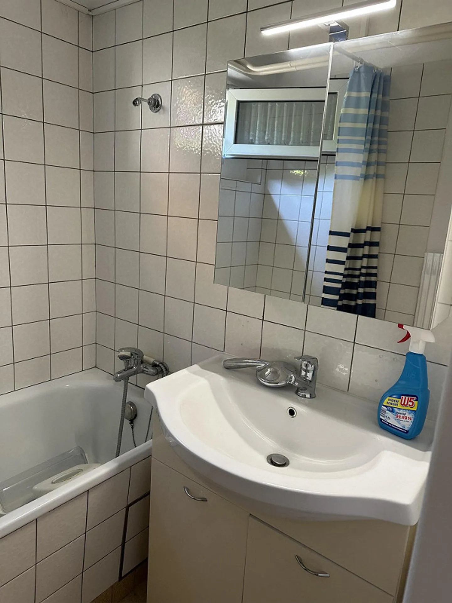 1 ½  Zi. WHG Parterre - Foto 10 von 13