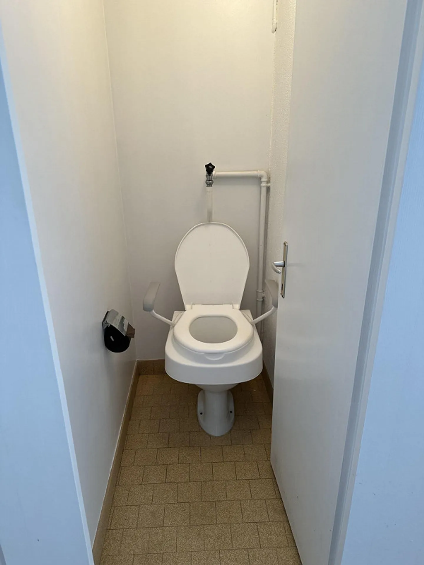 1 ½  Zi. WHG Parterre - Foto 11 von 13