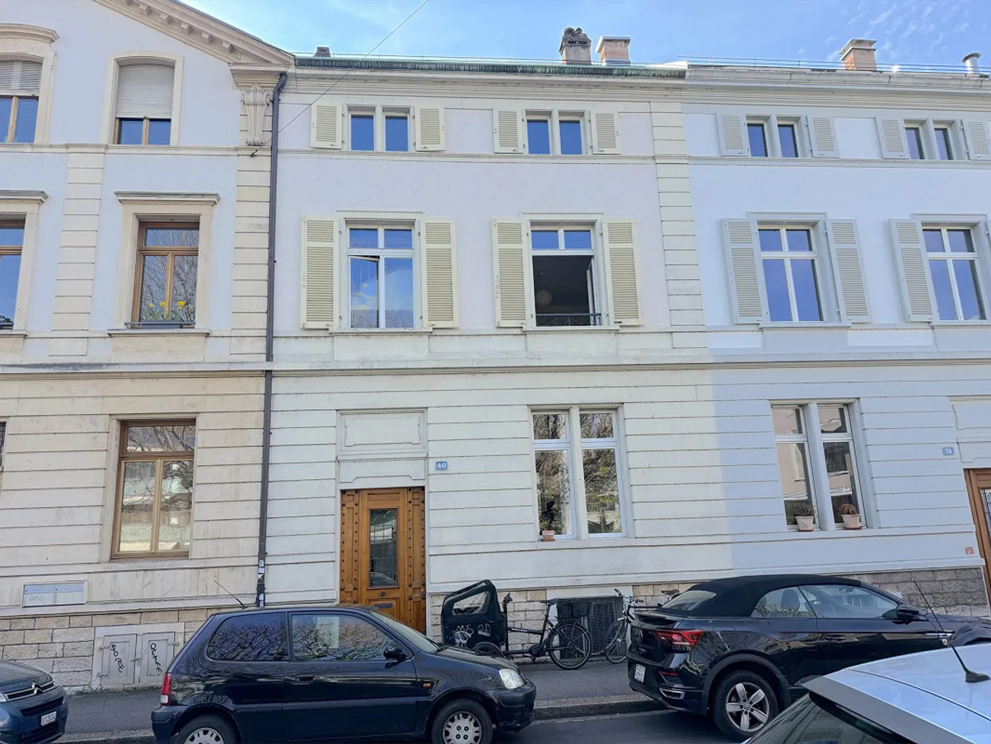 Charmante maison de ville de 8 pièces avec jardin urbain dans un emplacement prisé au cœur du quartier Wettstein - Photo 13 sur 14