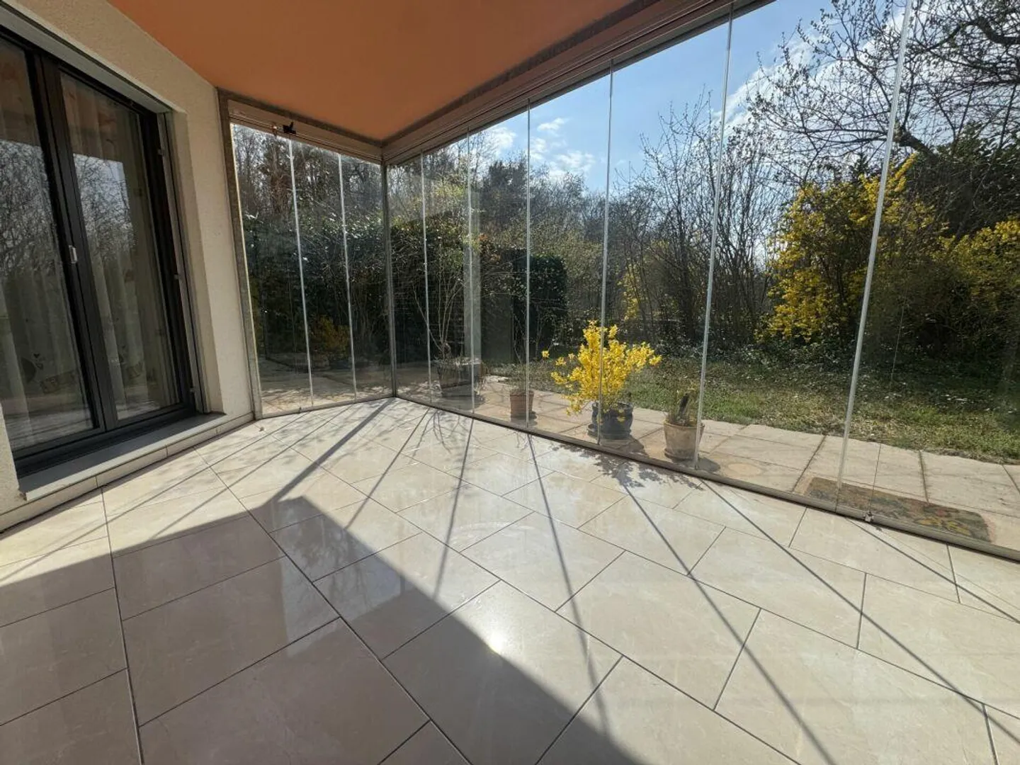 3 ½ -Zimmerwohnung im EG mit Wintergarten und Gartenanteil - Photo 14 sur 18