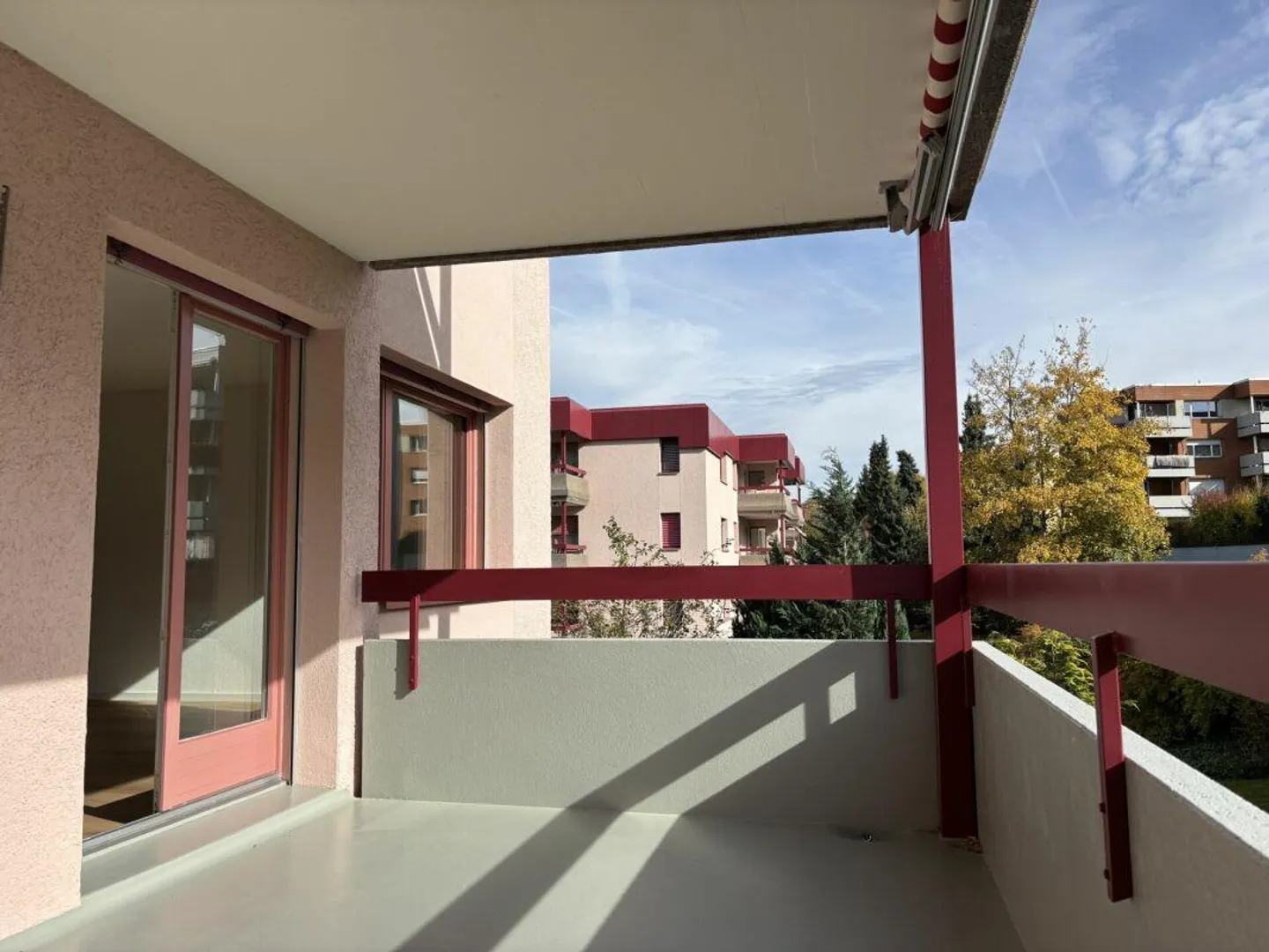 Renovated spacious family-friendly apartment. - Photo 10 of 12