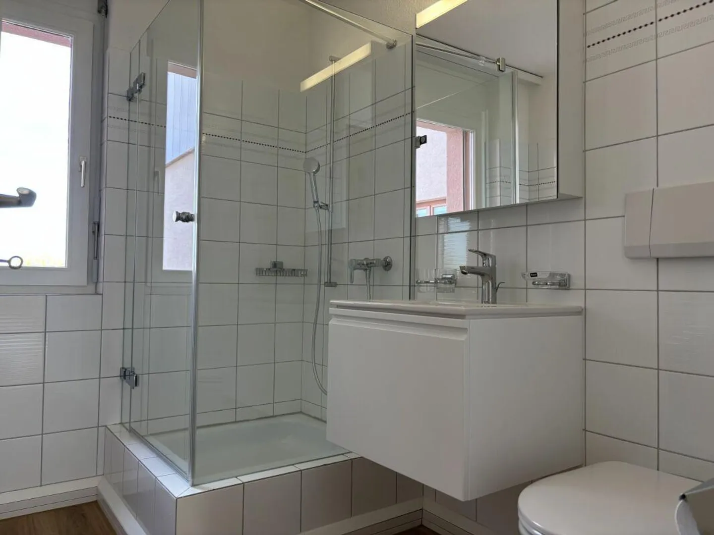 Renovated spacious family-friendly apartment. - Photo 11 of 12