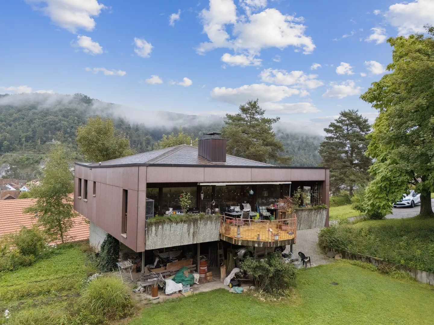 Wonderful Family Paradise to Redesign - Photo 1 of 6