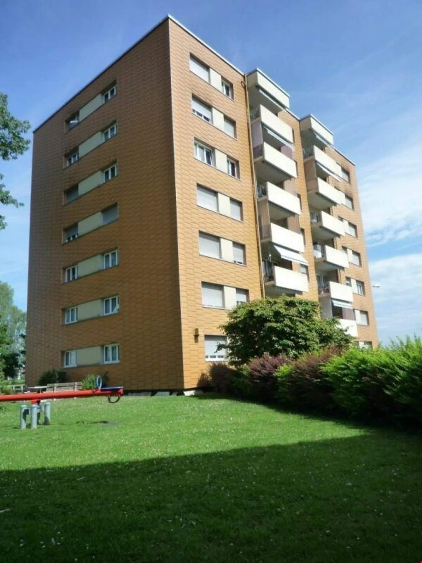 Appartement 3 pièces dans un emplacement central - Photo 1 sur 7