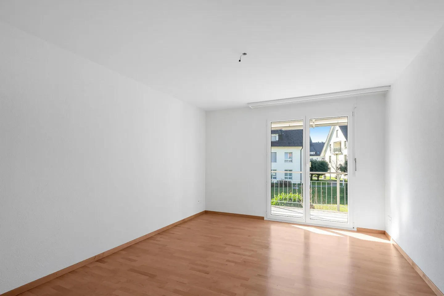 Apartment for rent - Photo 5 of 7