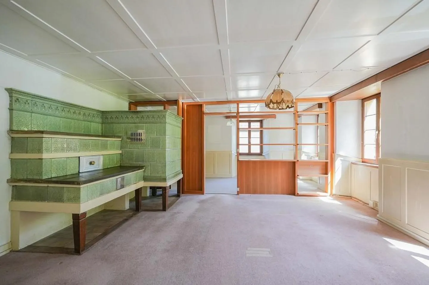 For Makers and Individualists: Renovation Object with approx. 1900 m² of Land - Photo 4 of 13