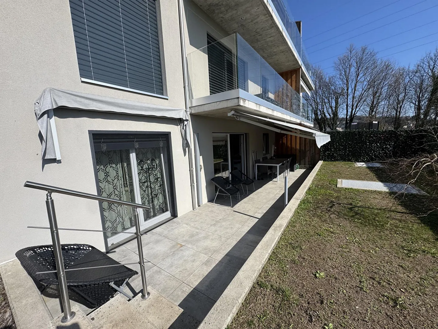 Modern 4.5-room apartment with large private garden in Rancate - Photo 7 of 25