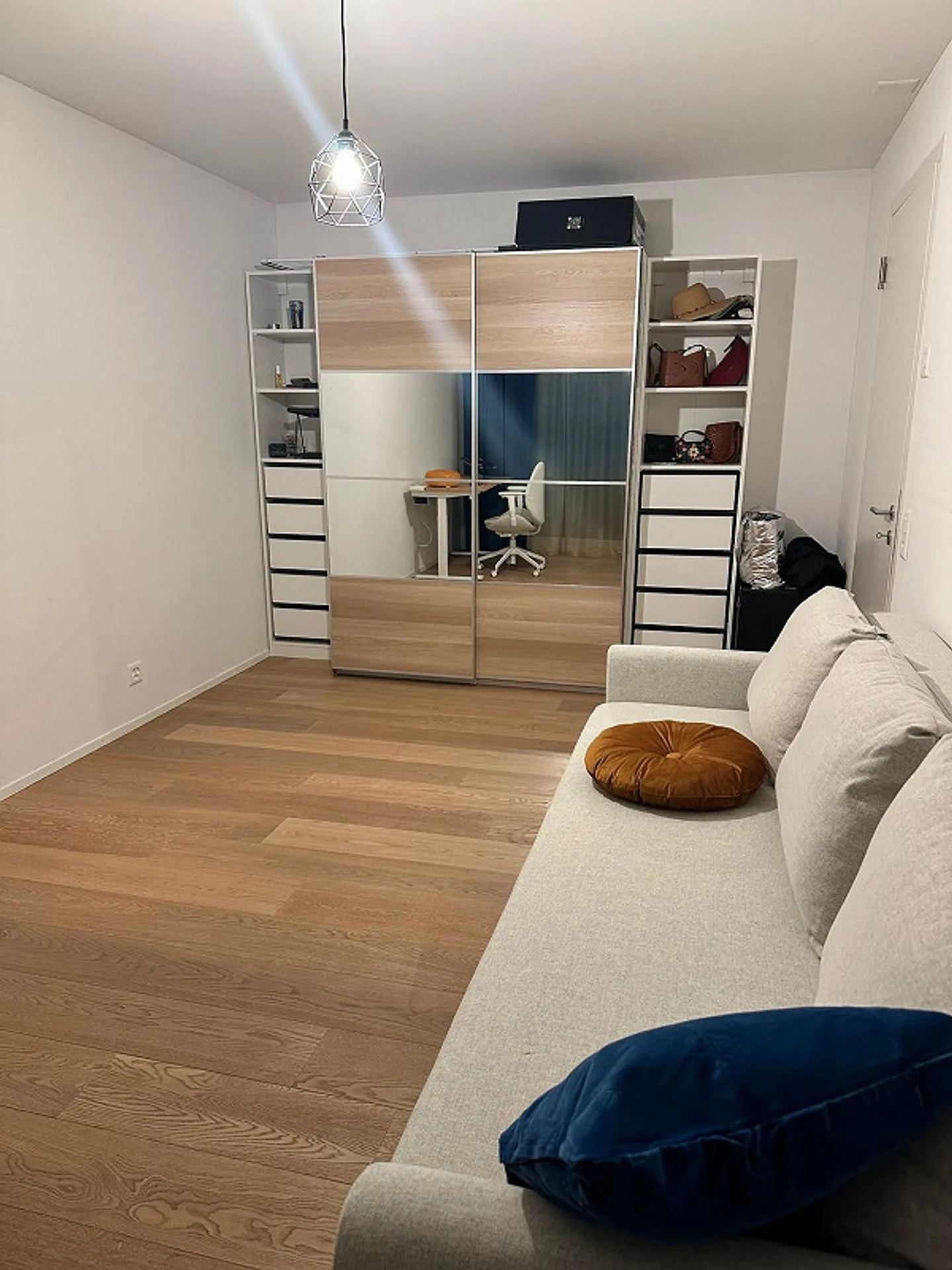 3.5 Room Dream Apartment in Wollishofen 8038 Zurich - Photo 10 of 17