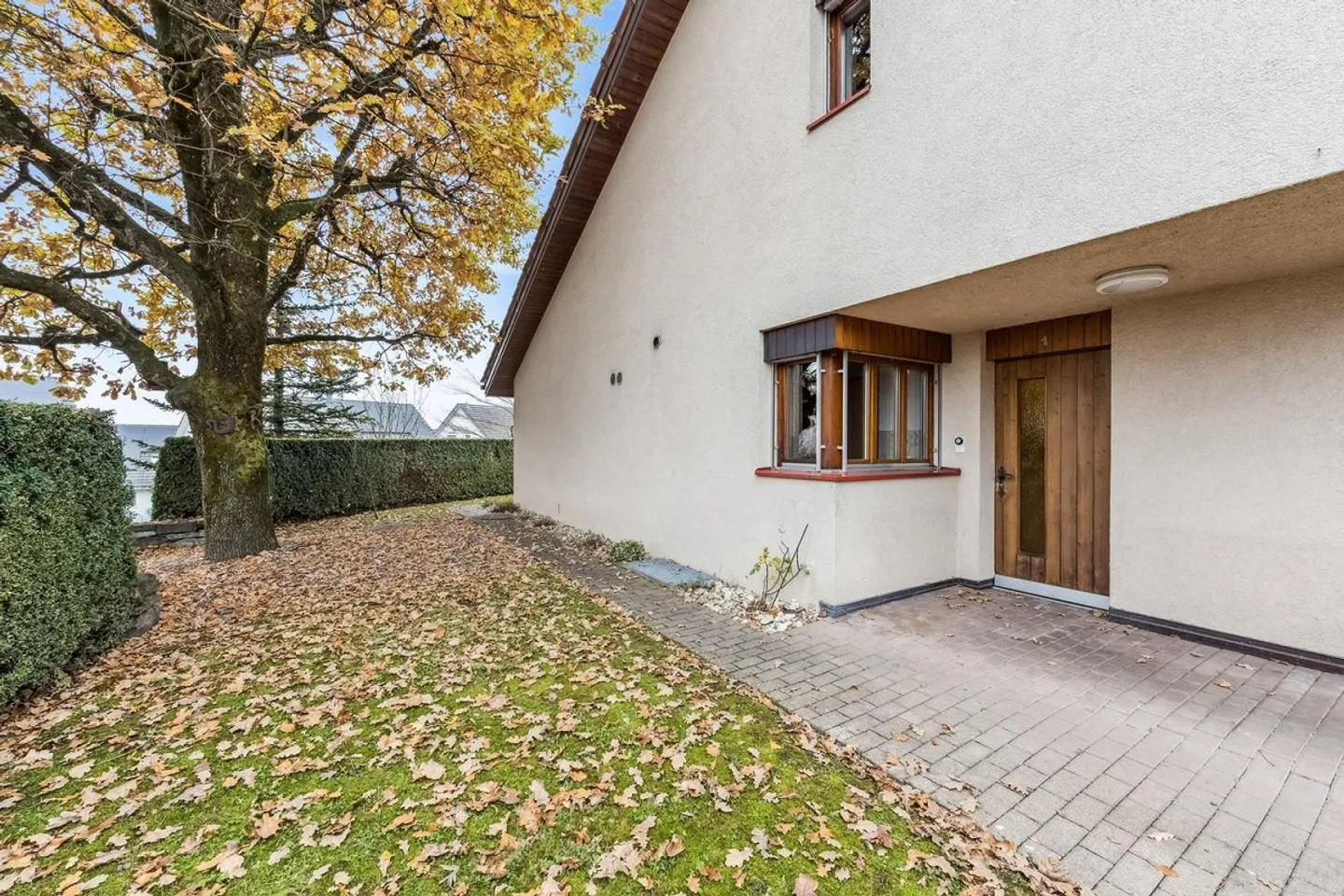 Spazio per i sogni: Casa a schiera angolare con giardino, grande seminterrato e doppio garage - Foto 5 di 13