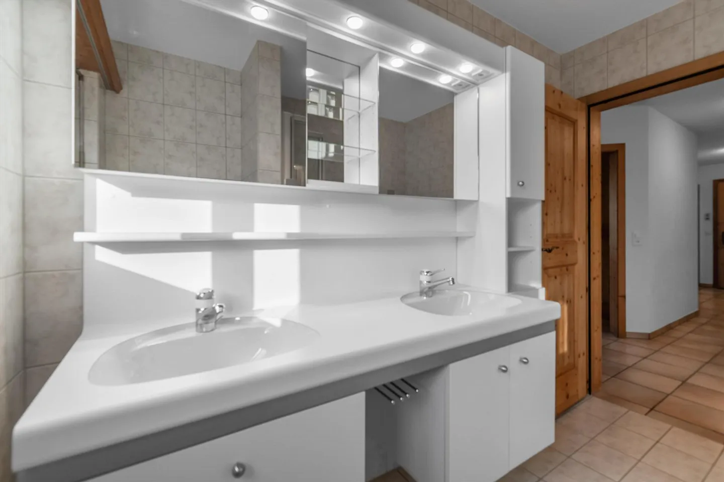 Appartamento luminoso 4.5 stanze a Maienfeld - Foto 8 di 13