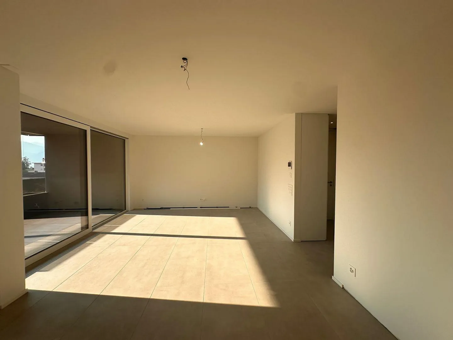 Live in tranquility with lake view – Elegant 2.5 rooms in Minusio - Photo 15 of 20