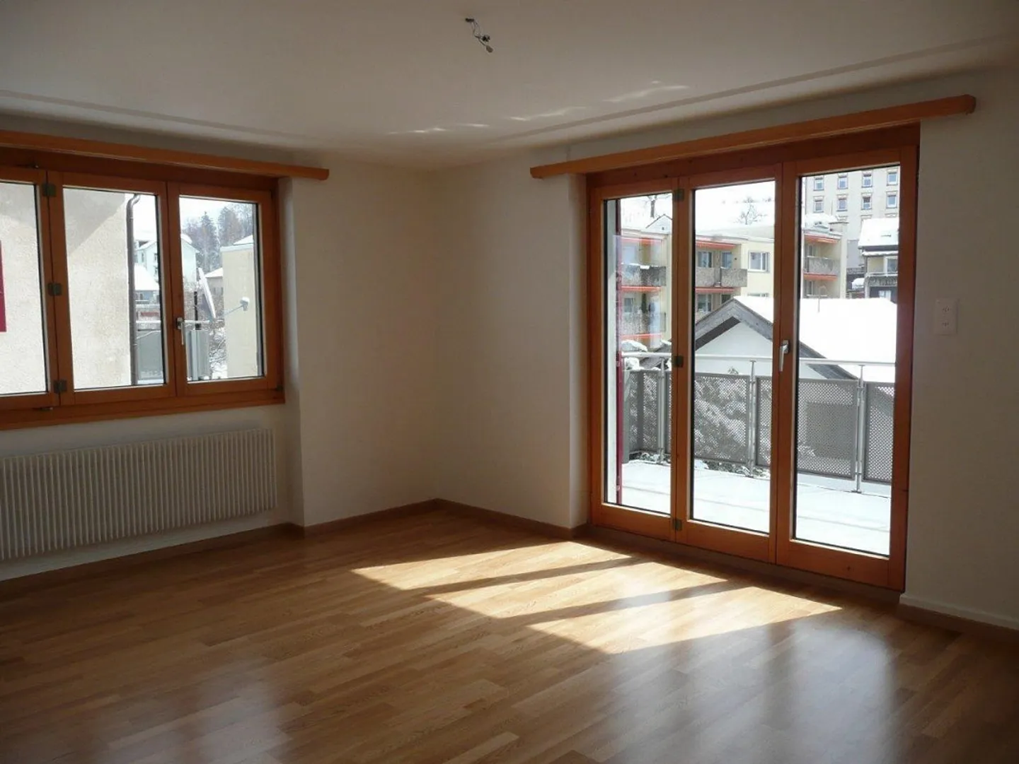 5 Zimmer im 2. OG mit Balkon - Foto 5 von 8
