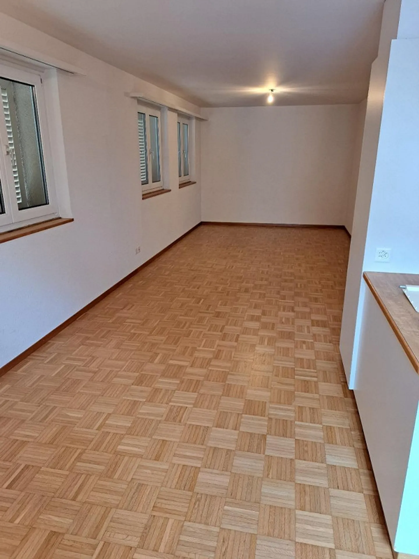 Appartamento luminoso di 1,5 stanze appena ristrutturato in affitto - Foto 6 di 8