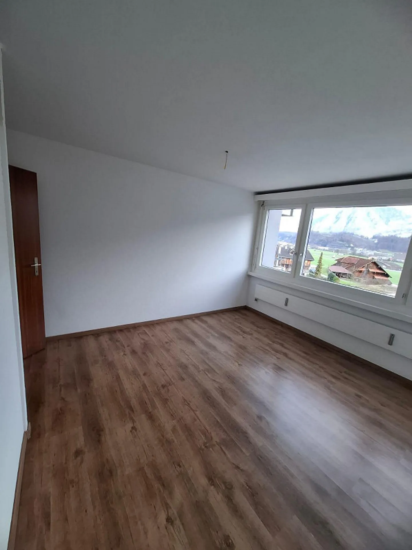 3 1/2 Room Apartment with a View - Photo 7 of 9