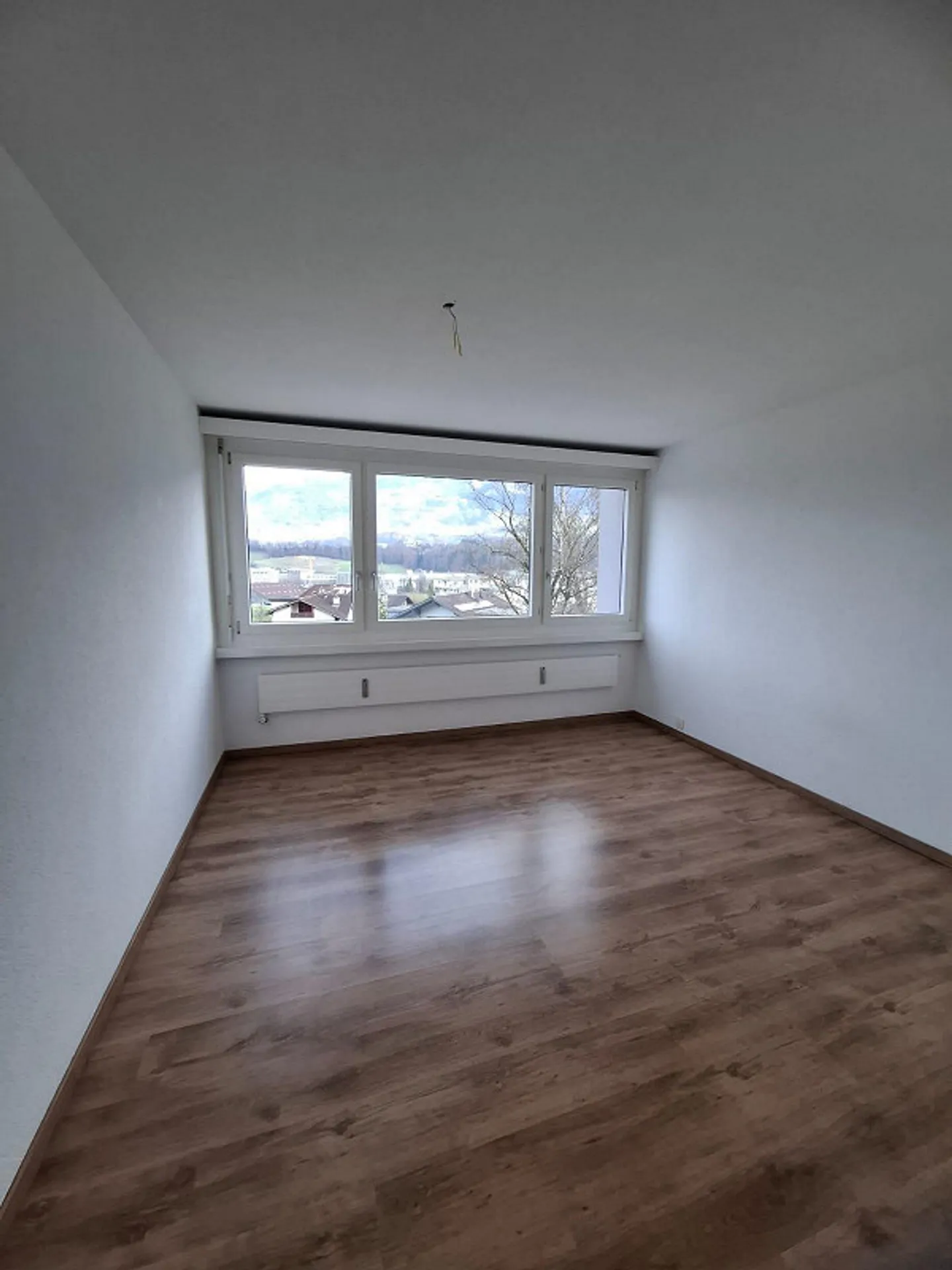 3 1/2 Room Apartment with a View - Photo 6 of 9
