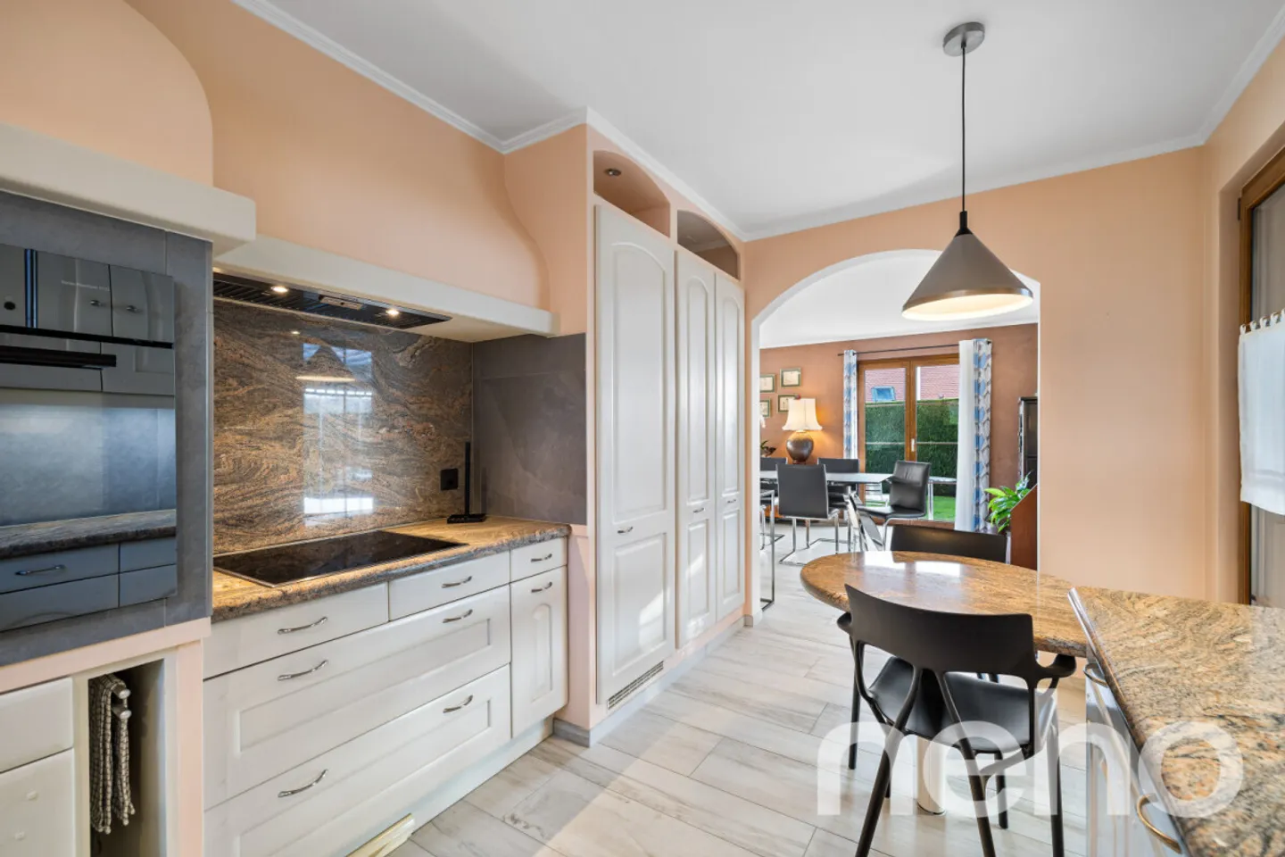 Einzelhaus, das modernen Komfort und energetische Effizienz vereint - Foto 5 von 13