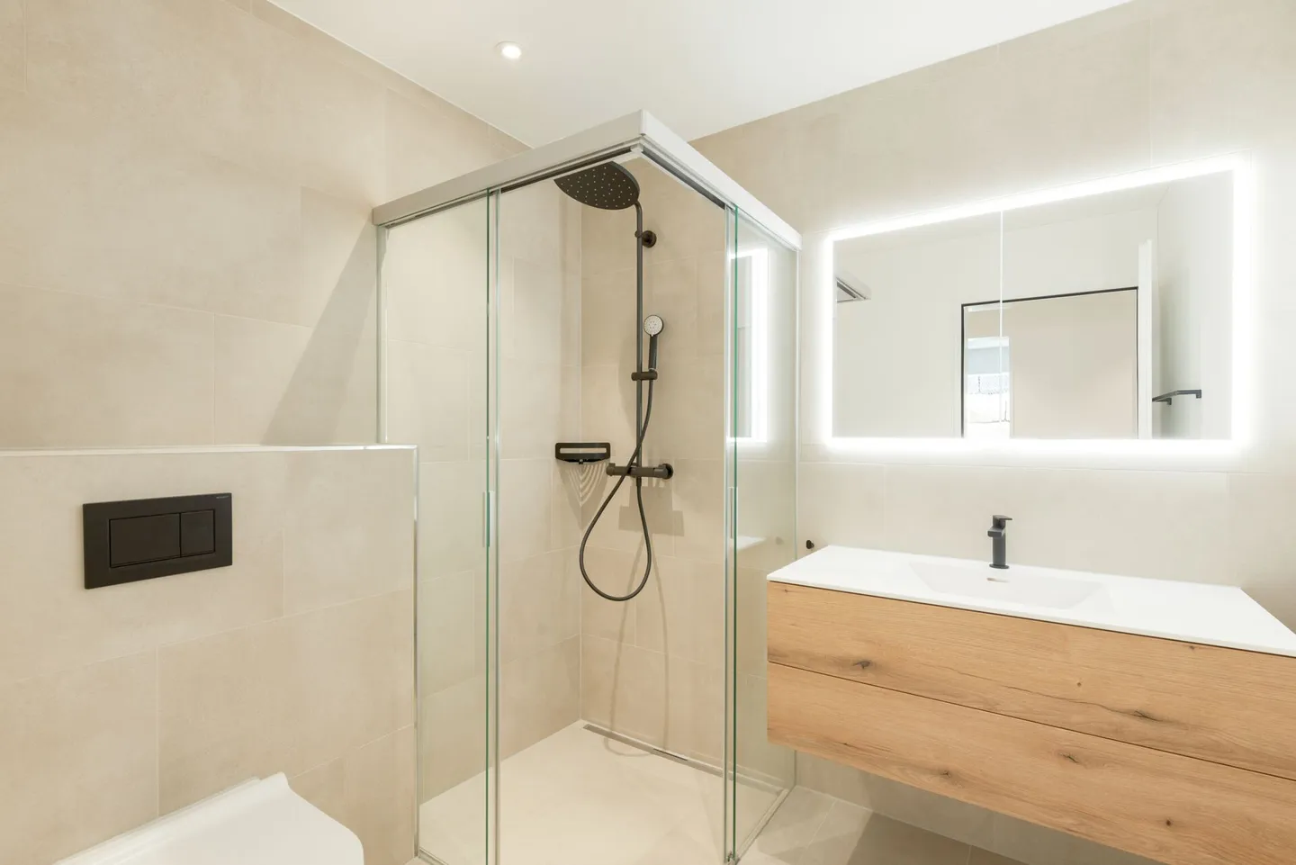 Appartement moderne de 3,5 pièces au rez-de-chaussée avec jardin à Illnau - Photo 9 sur 11