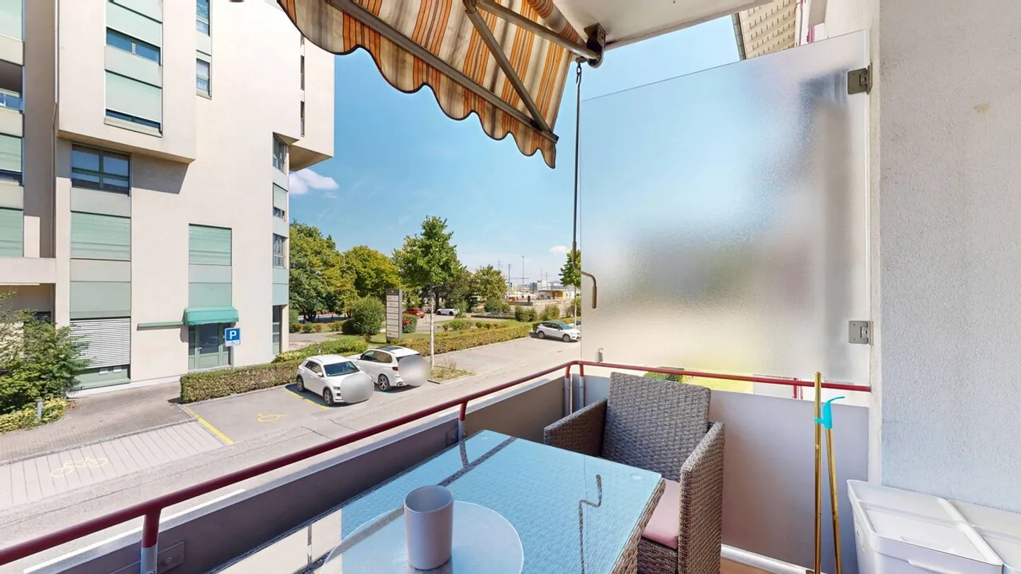 Zentrale 3-Zimmer-Wohnung mit Balkon und Einstellhallenplatz - Foto 8 von 10