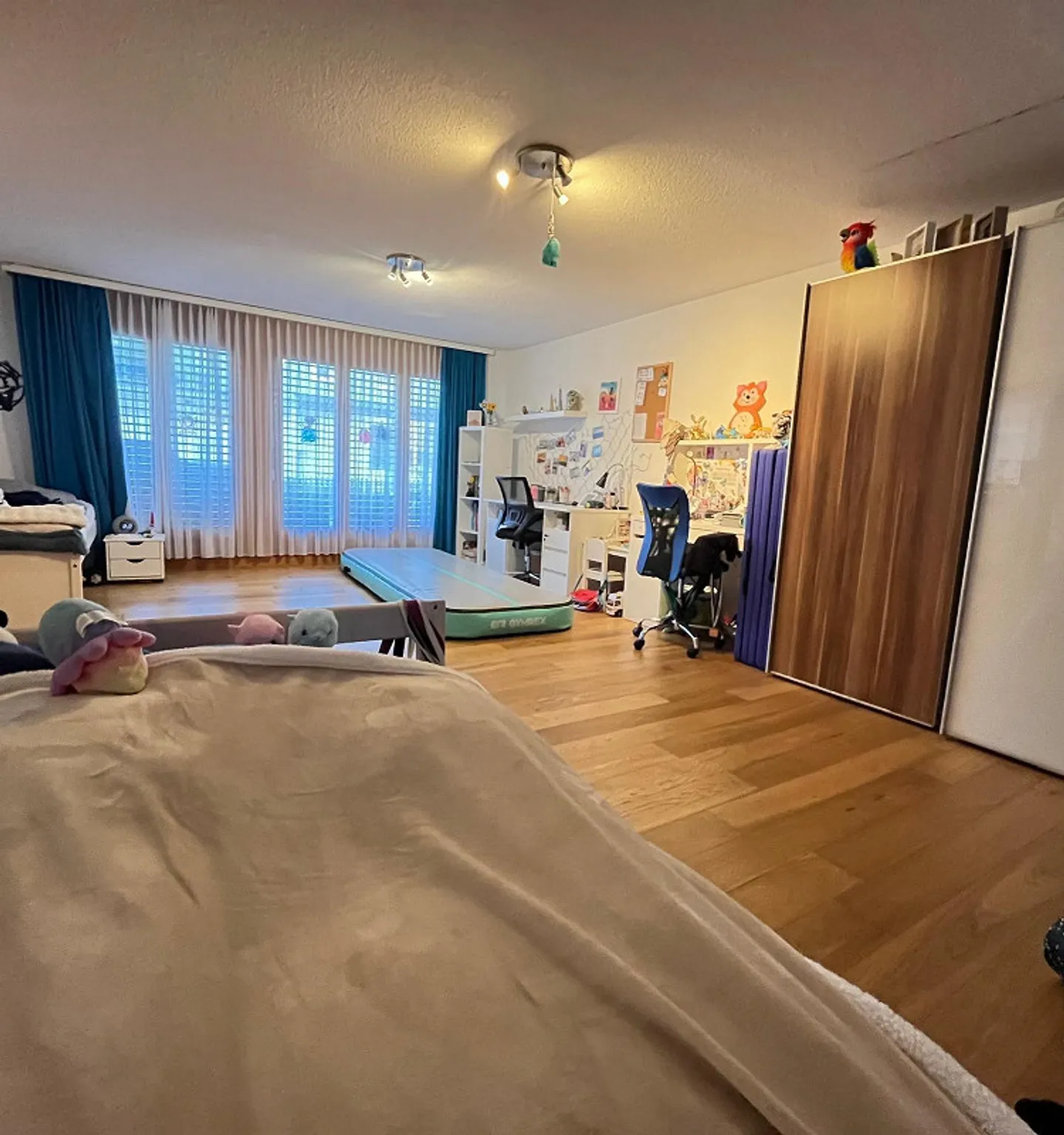 Grosszügige und ruhige 4.5 Zimmer Wohnung mit Gartenterrasse - Foto 2 von 11