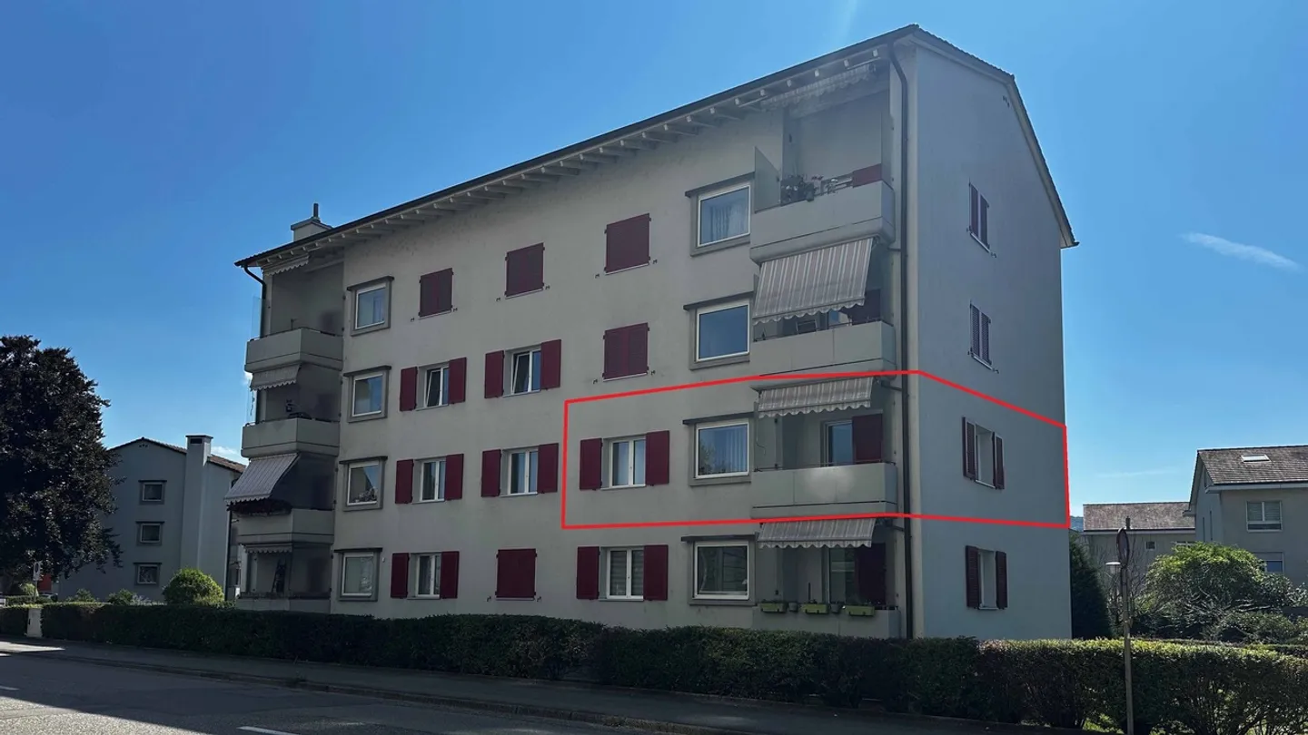 Zentrale 3-Zimmer-Wohnung mit Balkon und Einstellhallenplatz - Foto 9 von 10
