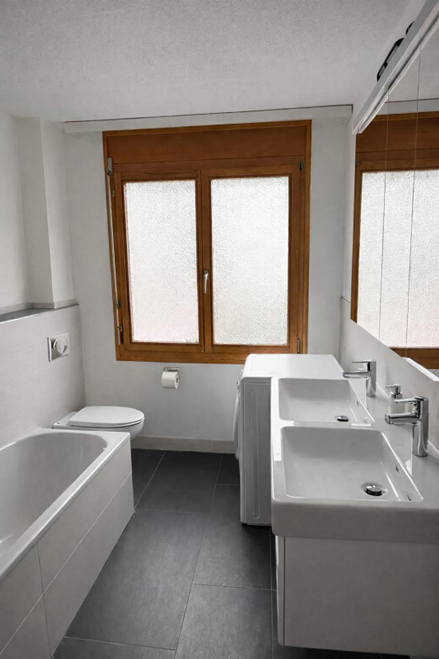 Grosszügige und ruhige 4.5 Zimmer Wohnung mit Gartenterrasse - Foto 8 von 11