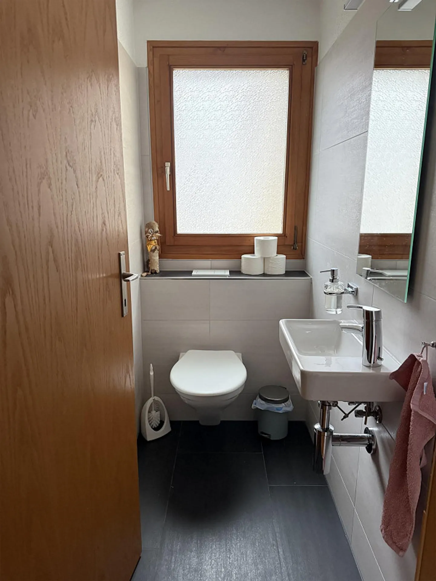 Grosszügige und ruhige 4.5 Zimmer Wohnung mit Gartenterrasse - Foto 9 von 11