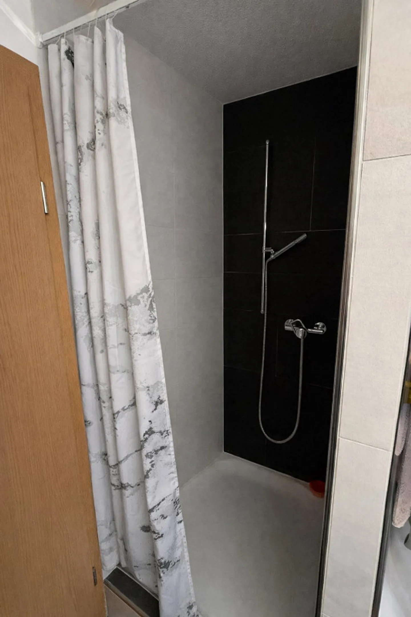 Grosszügige und ruhige 4.5 Zimmer Wohnung mit Gartenterrasse - Foto 10 von 11