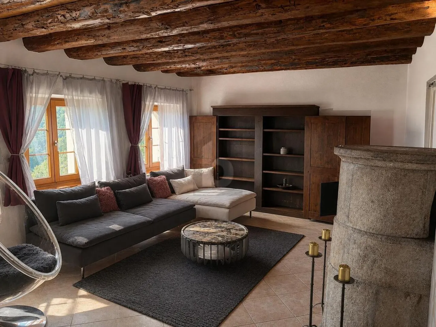 Appartement spacieux et charmant - Photo 3 sur 6