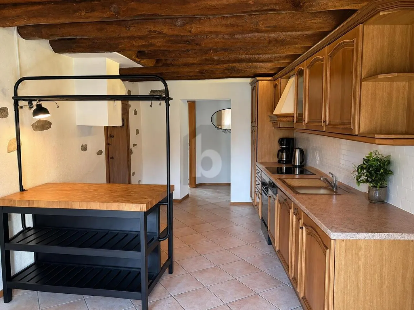 Appartement spacieux et charmant - Photo 4 sur 6