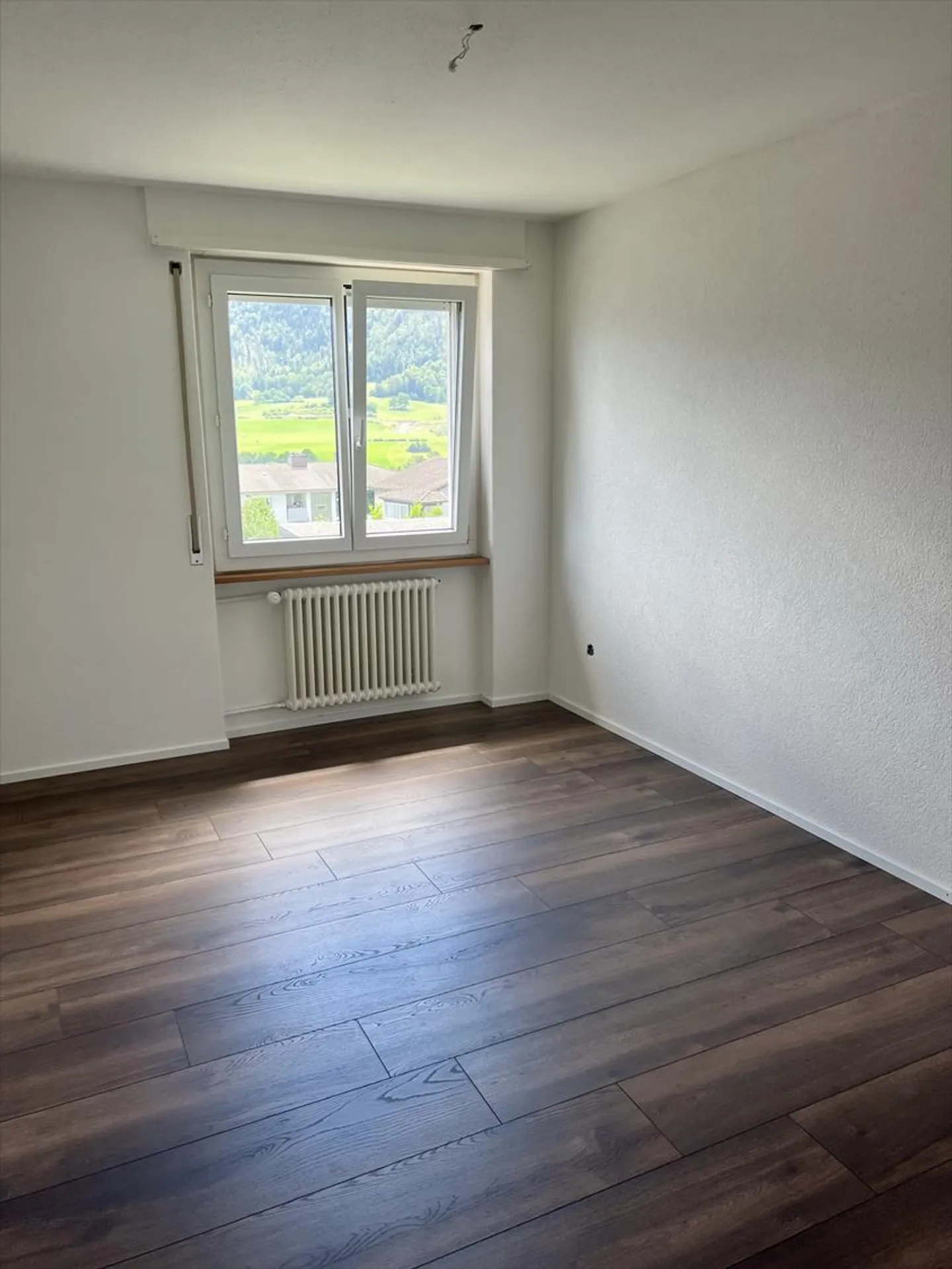 Top floor 4.5 rooms - Photo 4 of 10