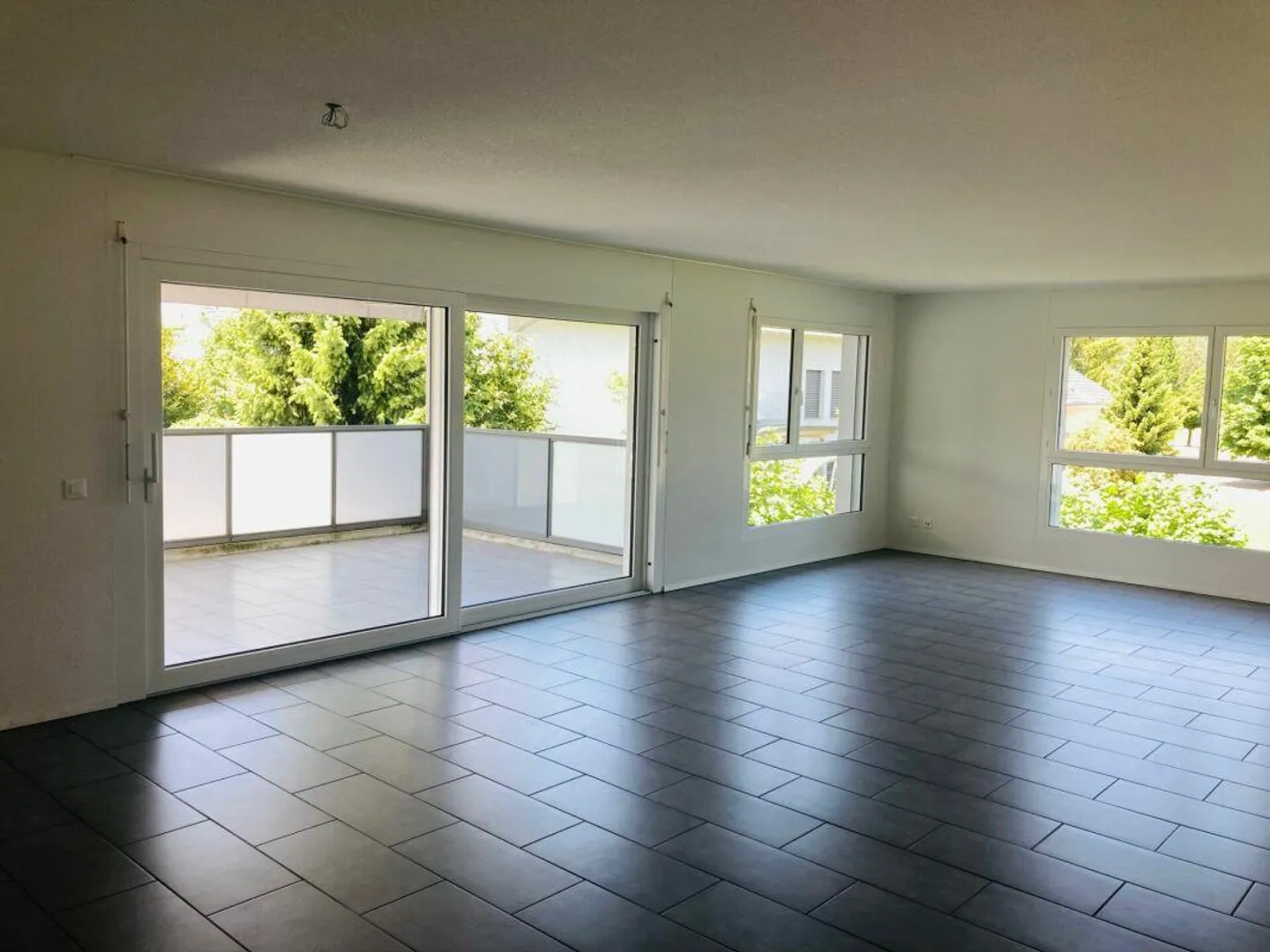 4.5 Zimmerwohnung 1. OG links - Foto 9 von 13