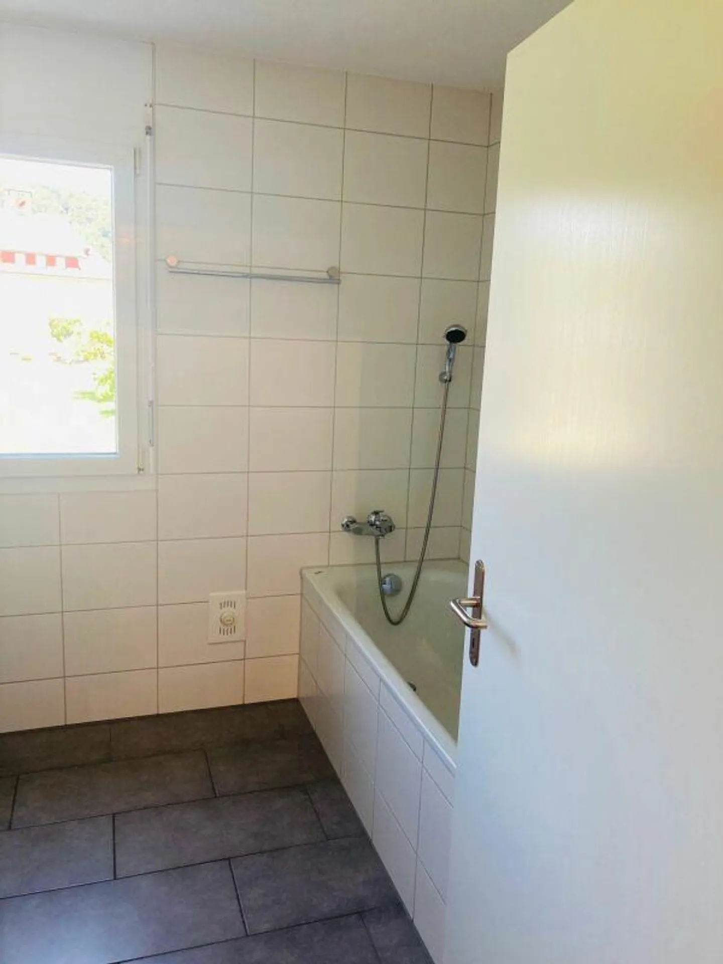 4.5 Zimmerwohnung 1. OG links - Foto 12 von 13