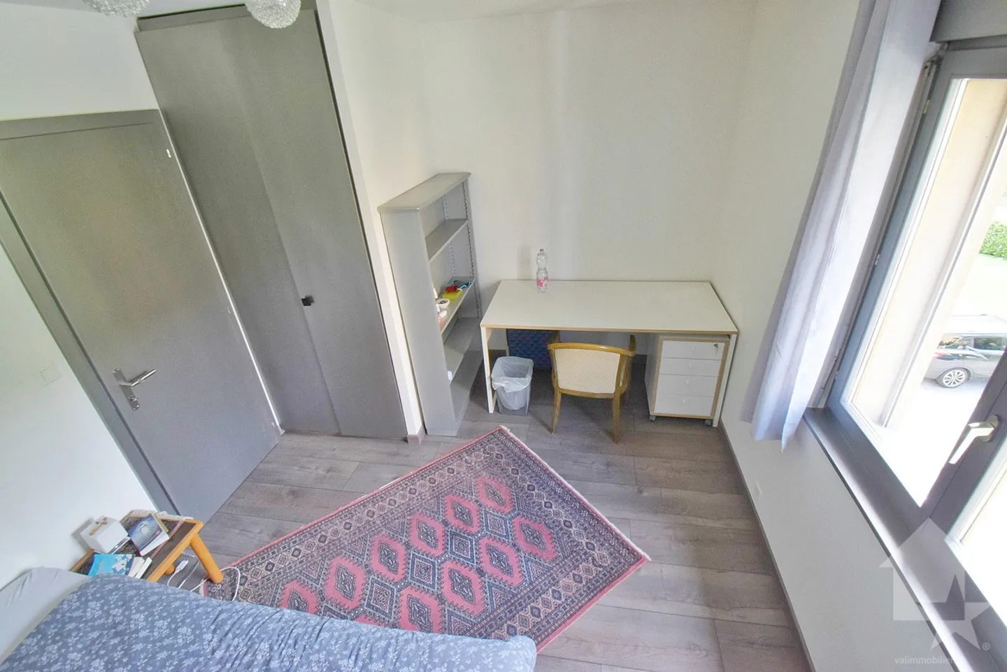 Appartamento ristrutturato di 4,5 stanze con box e parcheggio esterno - Foto 14 di 16