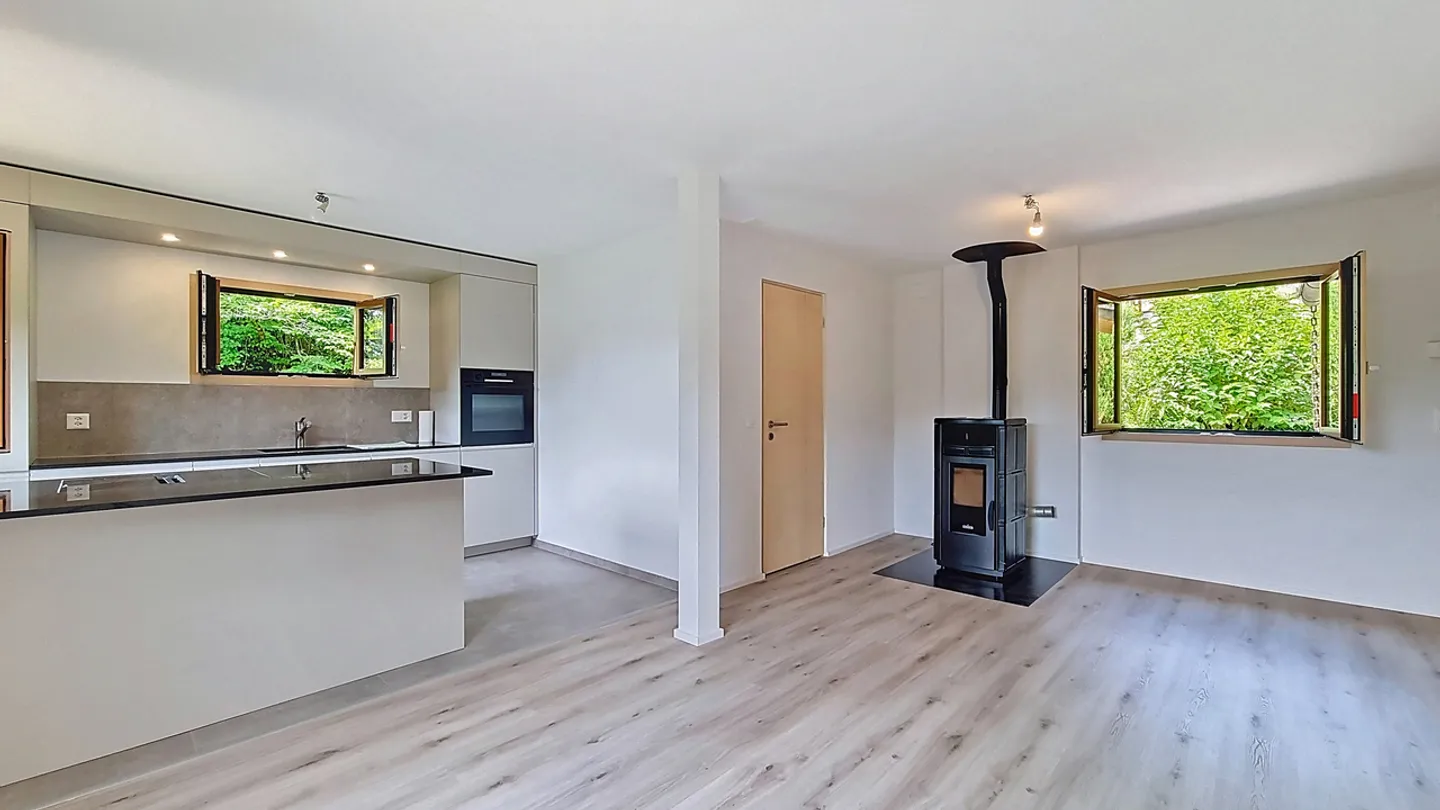 Charming Chalet with Garden - Photo 5 of 13