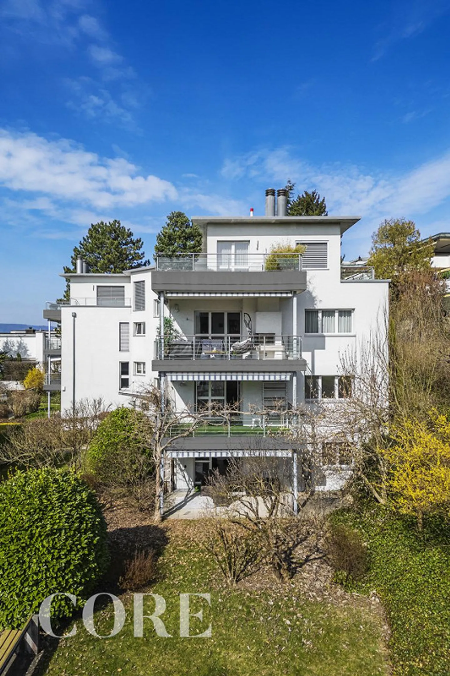 Appartamento duplex con giardino spazioso - Foto 3 di 10