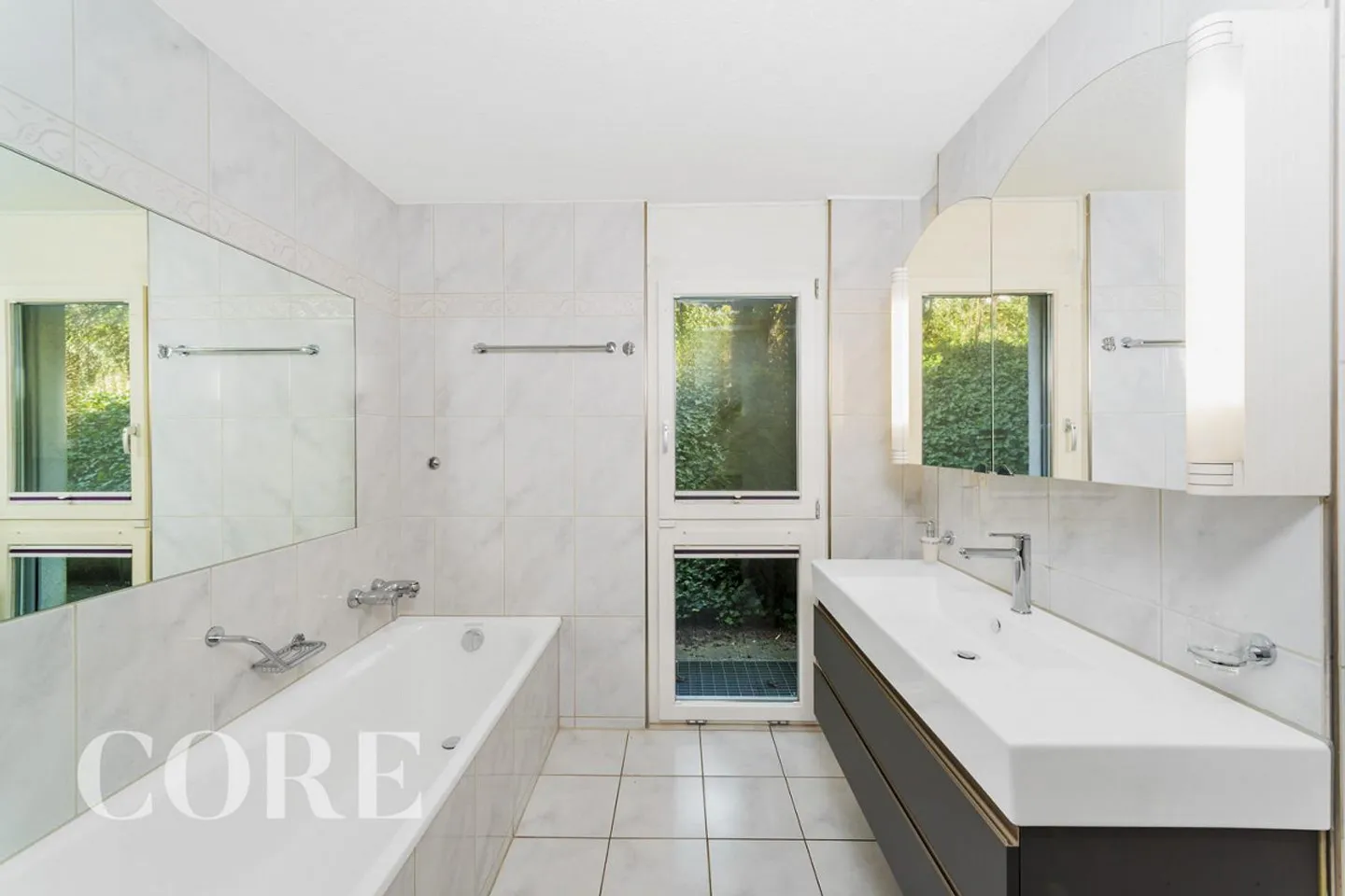 Appartamento duplex con giardino spazioso - Foto 8 di 10