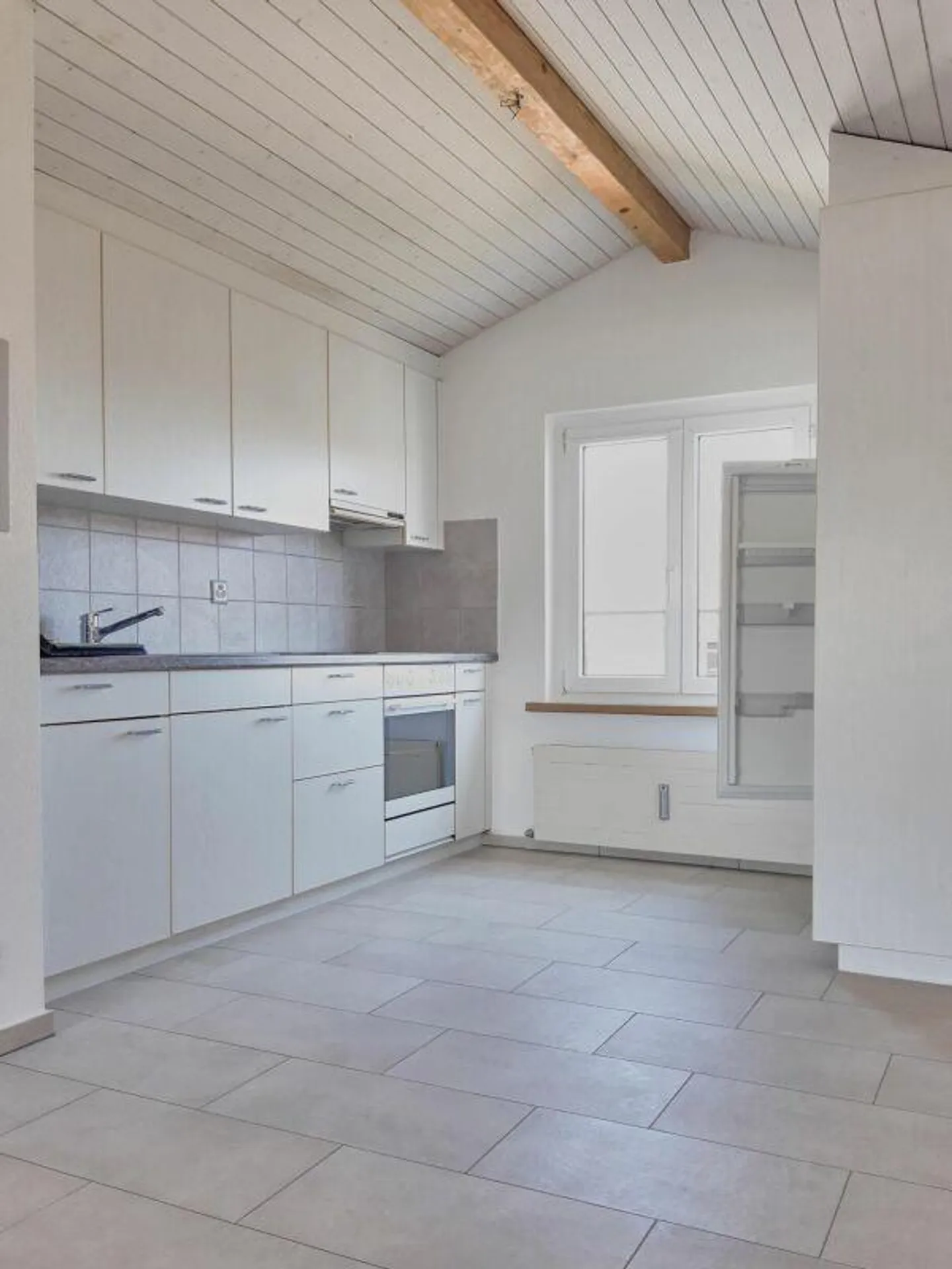 Gemütliche Dachwohnung mitten in Kreuzlingen! - Foto 2 di 7