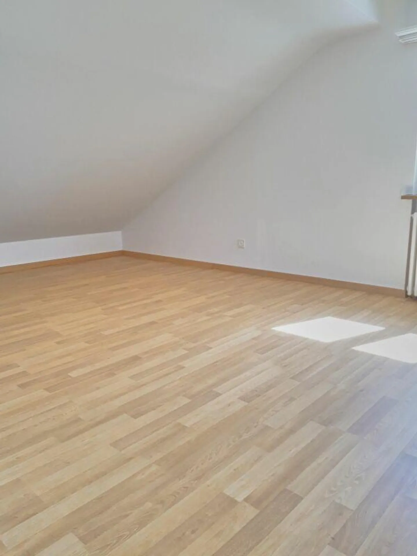 Gemütliche Dachwohnung mitten in Kreuzlingen! - Foto 4 di 7