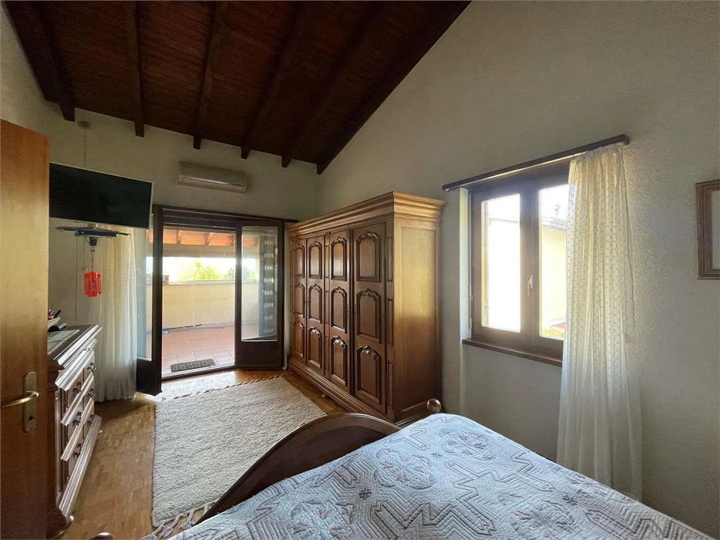 Maison jumelée à Stabio avec grand jardin privé - Photo 9 sur 13