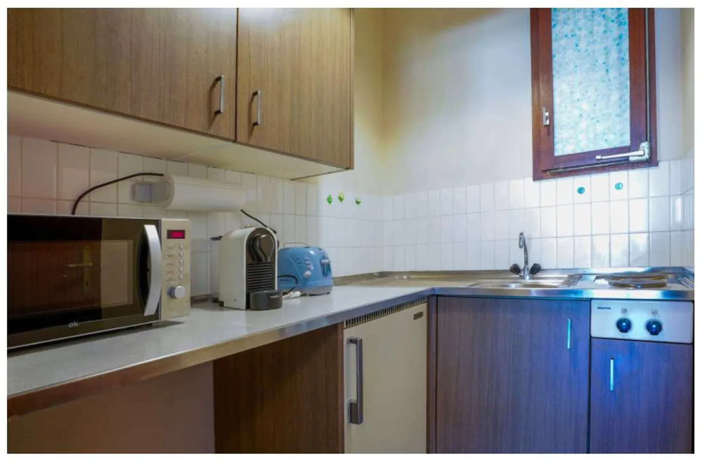 MONOLOCALE A MELIDE CON PARZIALE VISTA LAGO – ID 21070 - Foto 5 di 7