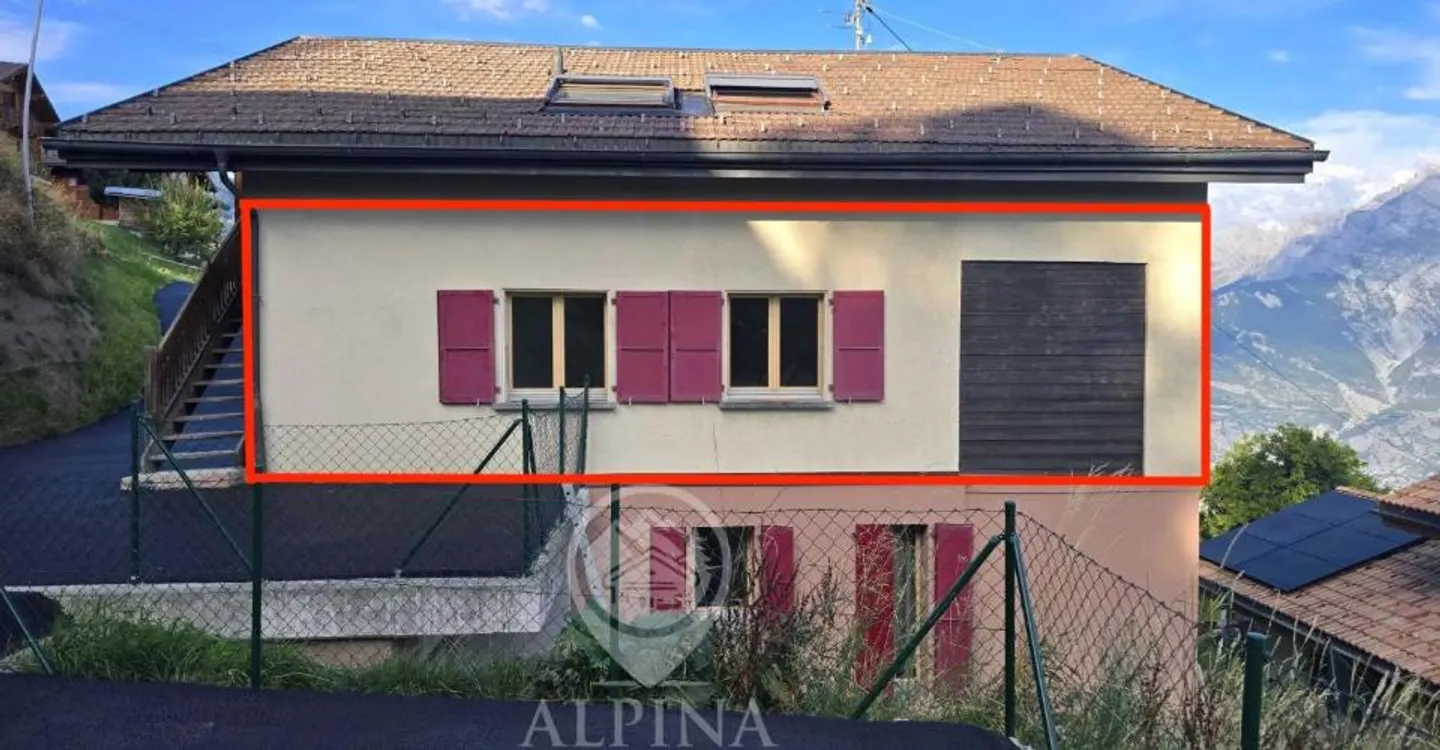 Renovated Apartment in Veysonnaz - Photo 2 of 9