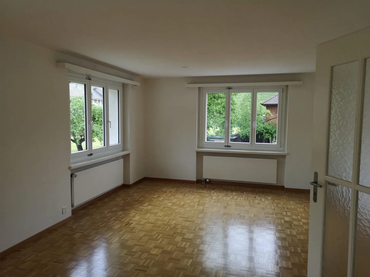 Sonnige Wohnung mit Balkonen - Foto 4 von 10