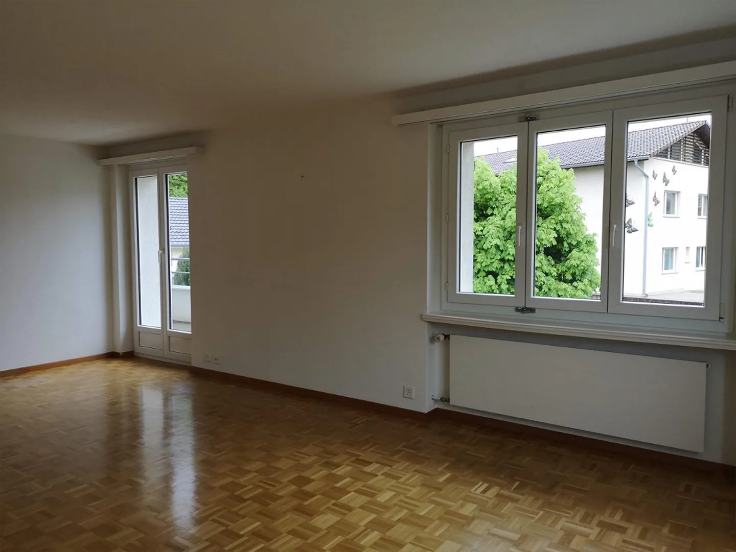 Sonnige Wohnung mit Balkonen - Foto 5 von 10