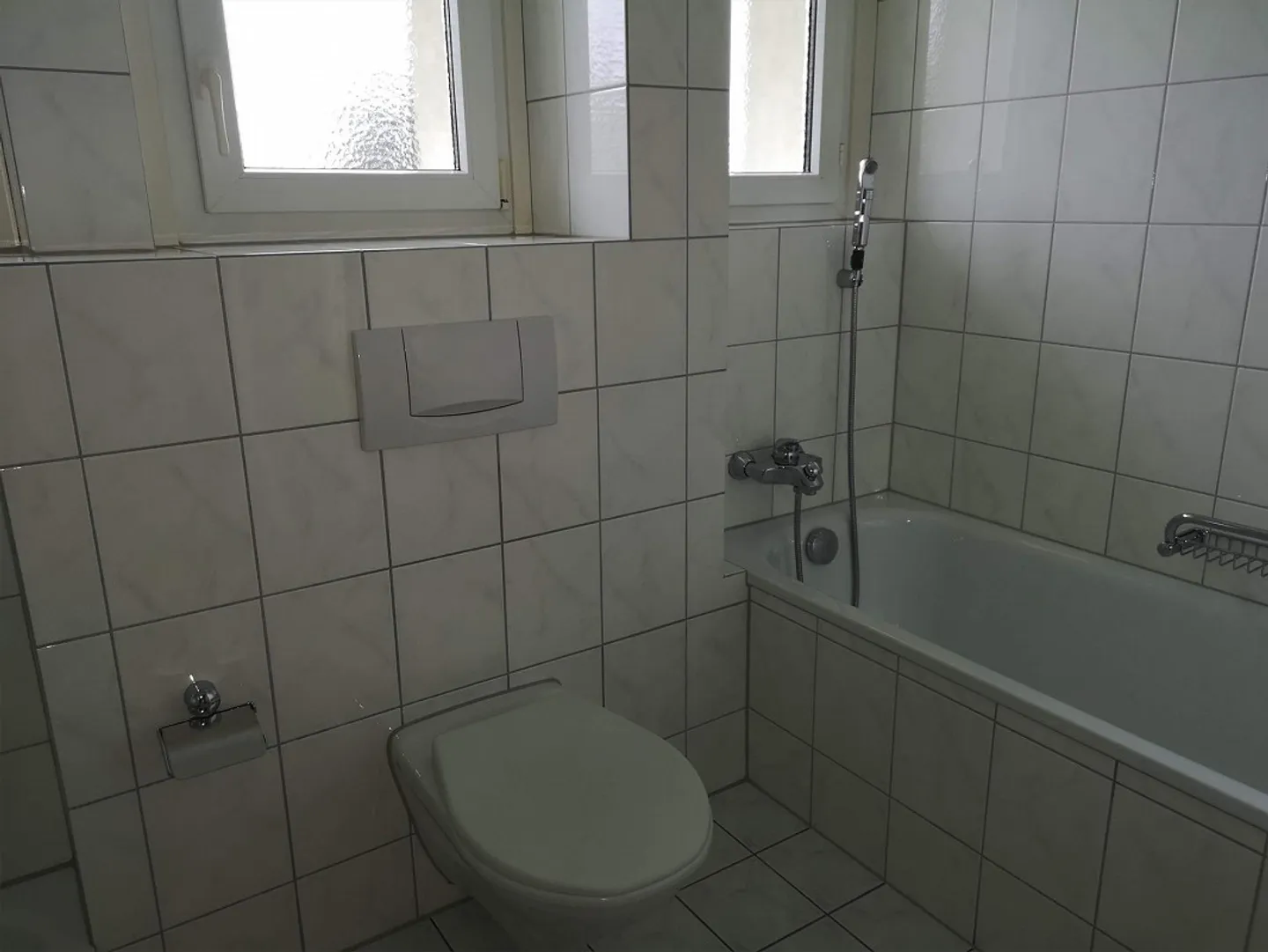 Sonnige Wohnung mit Balkonen - Foto 8 von 10