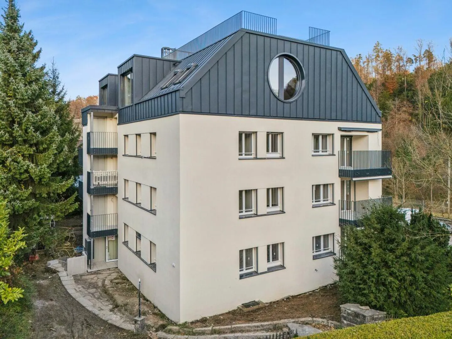 Modernes 3.5 Zimmer Apartment - Foto 1 von 10