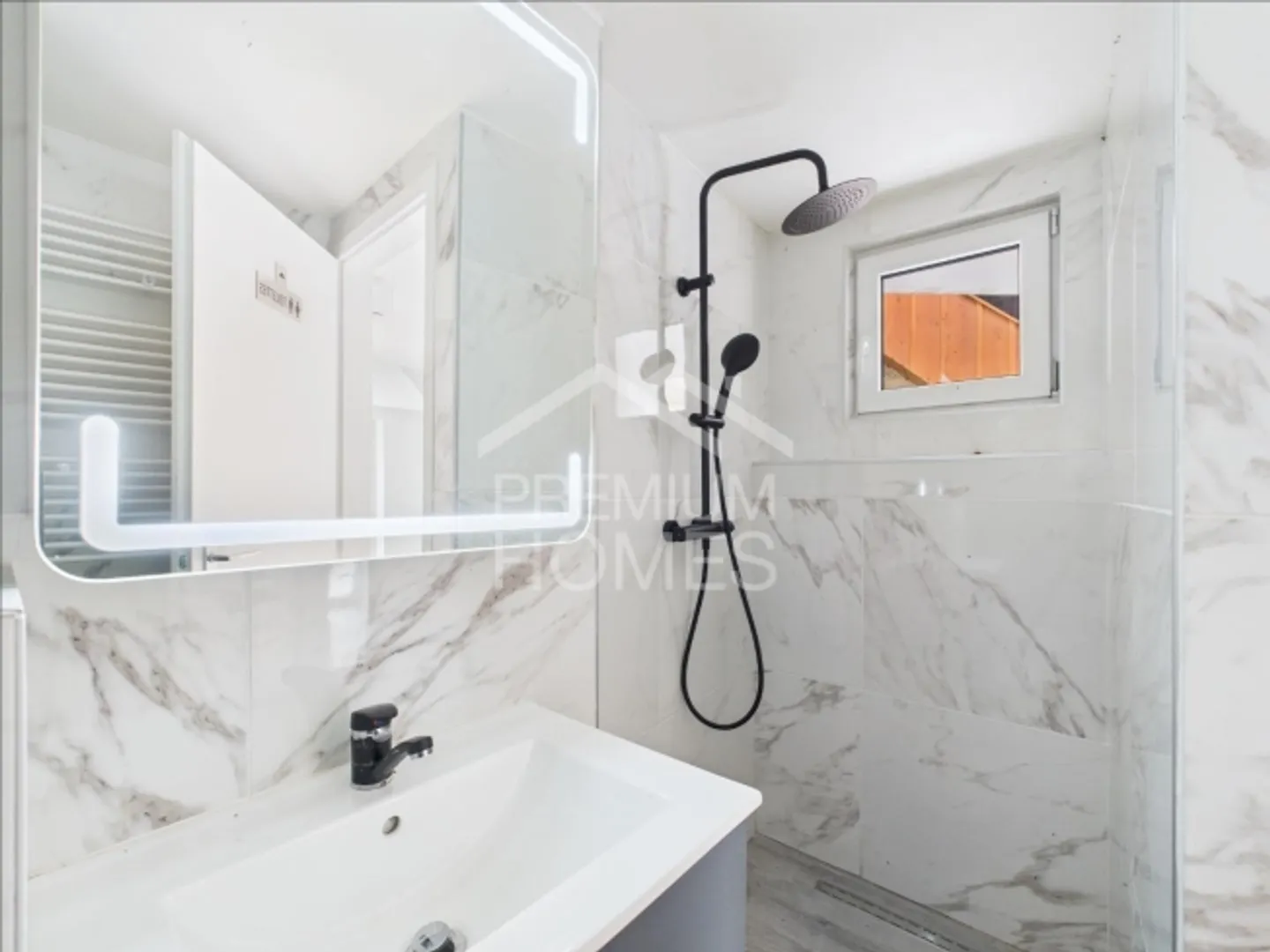 Renovated Charm in the Heart of Bôle - Photo 4 of 4